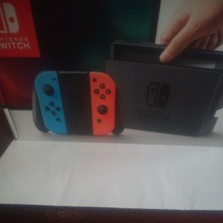 ニンテンドースイッチ(Nintendo Switch)の任天堂スイッチ本体です、2台セット(家庭用ゲーム機本体)