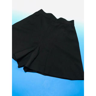 ジャンニヴェルサーチ(Gianni Versace)のイタリア製 ジャンニベルサーチ ショートパンツ 黒 サイズ40 美品(ショートパンツ)
