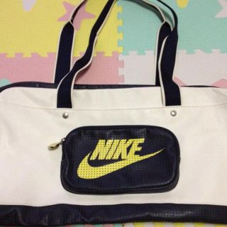 ナイキ(NIKE)の♡お値下げ♡ ＮＩＫＥ スポーツバッグ(ボストンバッグ)