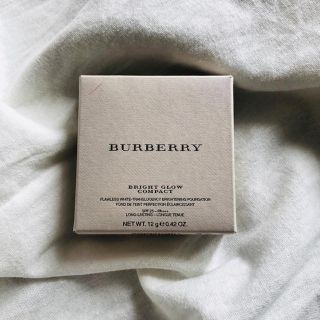 バーバリー(BURBERRY)のBurberry/バーバリー パウダリーファンデーション(ファンデーション)