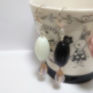 モノクロピアス(ピアス)