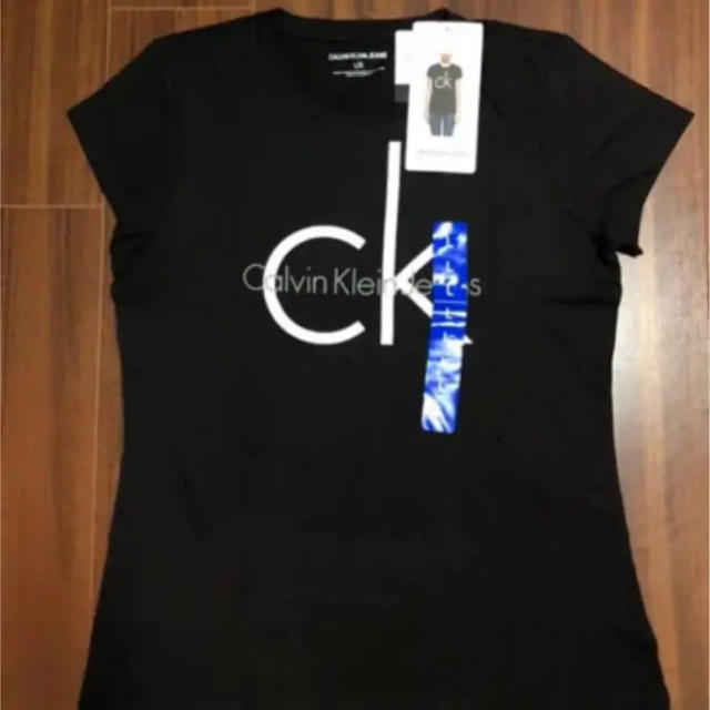 Calvin Klein(カルバンクライン)の最安 カルバンクライン tシャツ 新品未使用 レディースのトップス(Tシャツ(半袖/袖なし))の商品写真