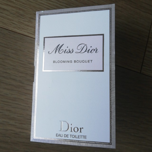 Christian Dior(クリスチャンディオール)のMiss Dior サンプル コスメ/美容のキット/セット(サンプル/トライアルキット)の商品写真