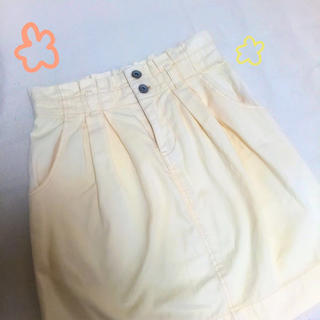 ダブルクローゼット(w closet)の♡♡w closet ホワイトスカート(ひざ丈スカート)
