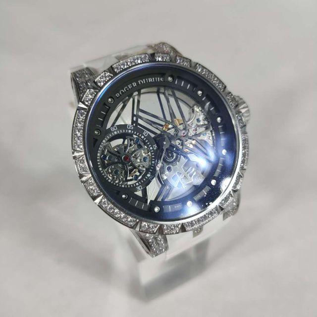ROGER DUBUIS - メンズ　人気デザイン　ホワイト腕時計の通販 by misuzu's shop｜ロジェデュブイならラクマ