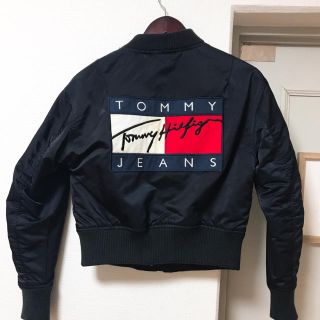 トミーヒルフィガー(TOMMY HILFIGER)のTommyJeansボンバージャケット(ブルゾン)