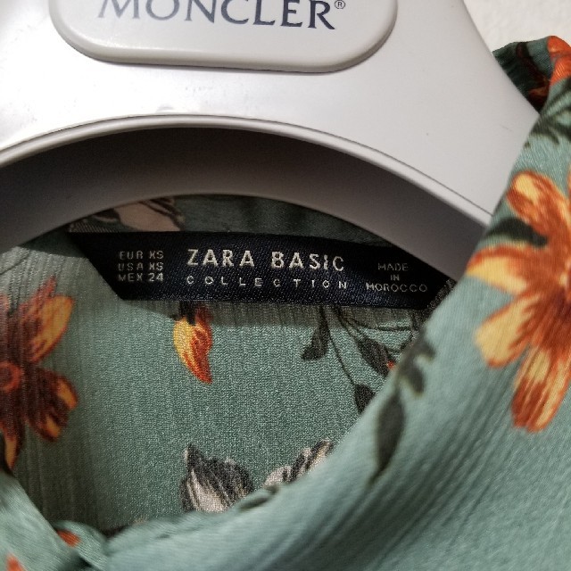 ZARA(ザラ)のZARA 花柄シャツ レディースのトップス(シャツ/ブラウス(長袖/七分))の商品写真