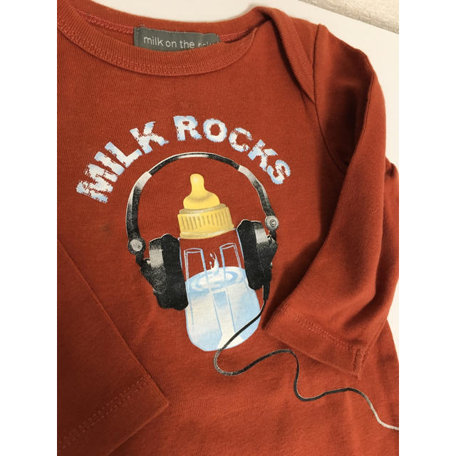 milk on the rock ロンパース キッズ/ベビー/マタニティのベビー服(~85cm)(ロンパース)の商品写真