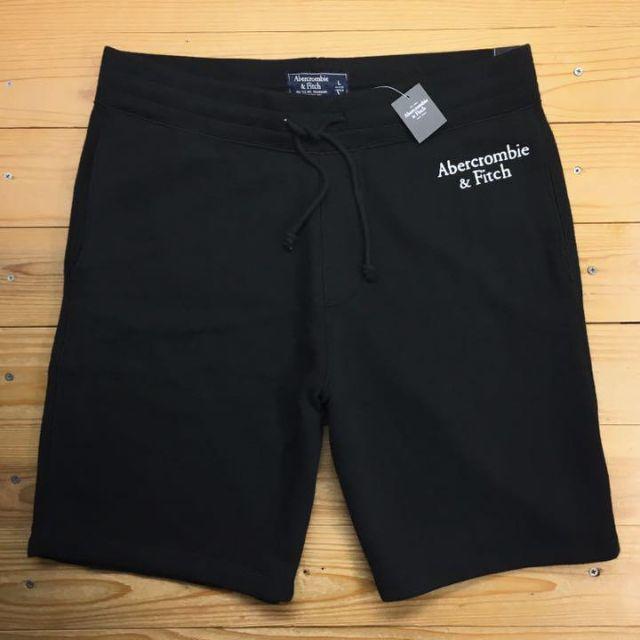 Abercrombie&Fitch(アバクロンビーアンドフィッチ)の新品【メンズXL】★アバクロ★ロゴ刺しゅうスウェット生地ショートパンツ/黒 メンズのパンツ(ショートパンツ)の商品写真