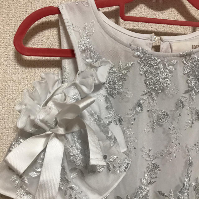 tocco(トッコ)のtocco 高嶺の花ブラウス レディースのトップス(シャツ/ブラウス(半袖/袖なし))の商品写真