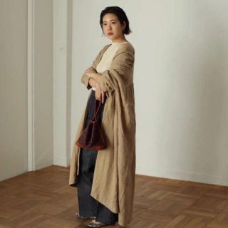 トゥデイフル(TODAYFUL)のlinen gather gown  (ガウンコート)