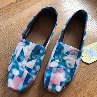 トムズ(TOMS)のTOMS 未使用(スリッポン/モカシン)