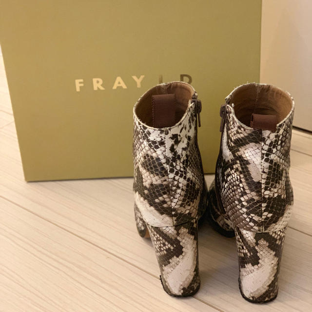FRAY I.D(フレイアイディー)の FRAY I.D ショートブーティ レディースの靴/シューズ(ブーツ)の商品写真