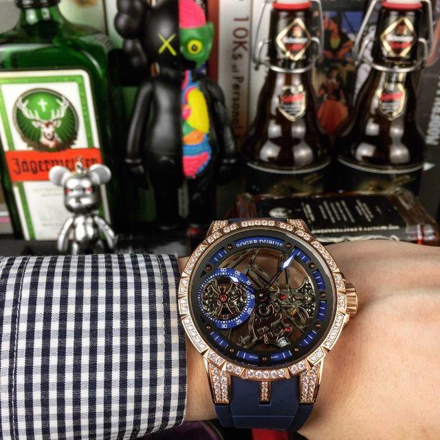 ROGER DUBUIS - ROGER DUBUIS Excalibur メンズ　ファッション　手巻き腕時計の通販 by ｘｓｗ１6's shop｜ロジェデュブイならラクマ