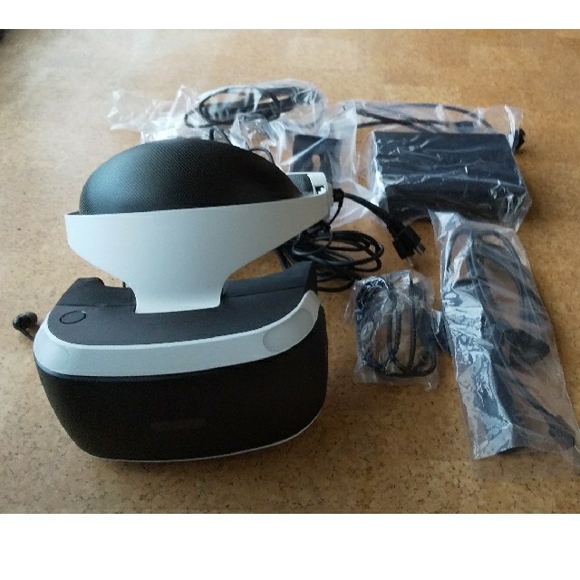 PlayStation VR(プレイステーションヴィーアール)のPlayStation VR   Special Offer エンタメ/ホビーのゲームソフト/ゲーム機本体(家庭用ゲーム機本体)の商品写真