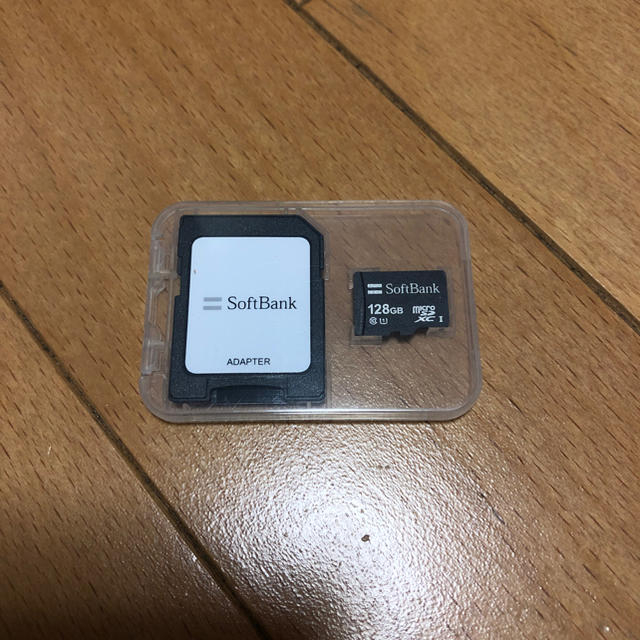 Softbank(ソフトバンク)のSDカード128GB ソフトバンクセレクション スマホ/家電/カメラのPC/タブレット(PC周辺機器)の商品写真
