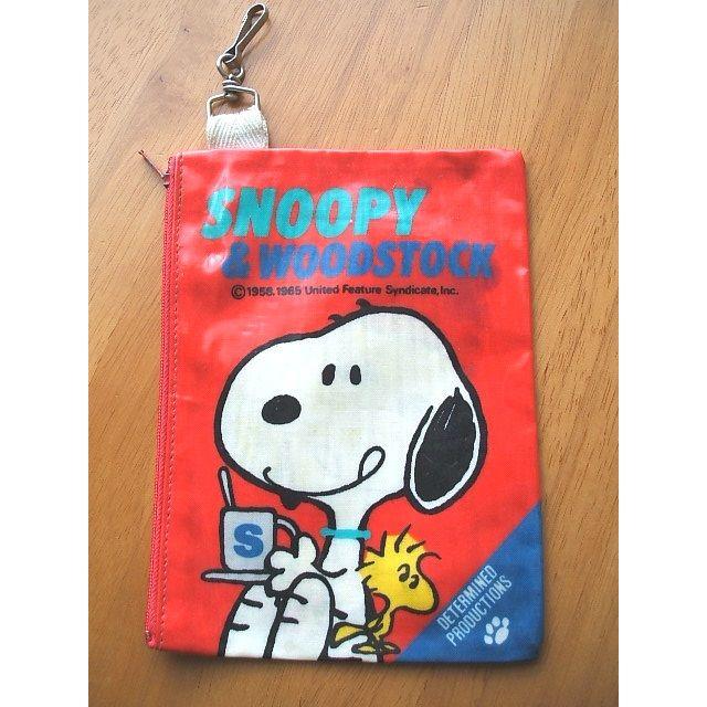 SNOOPY(スヌーピー)の☆年代物☆スヌーピー&ウッドストック ☆SNOOPY☆ジッパー付きバック★ポーチ キッズ/ベビー/マタニティのこども用バッグ(その他)の商品写真