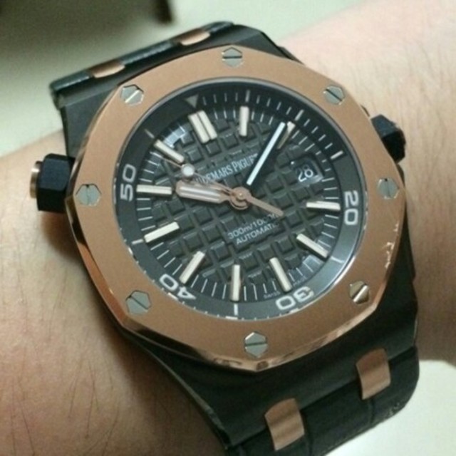 ゼニス コピー 人気直営店 / AUDEMARS PIGUET - ロイヤルオークのオフショルシリーズ15709 TR.OO.A 005 CR.01の通販 by スギヤマ テルマサ's shop｜オーデマピゲならラクマ