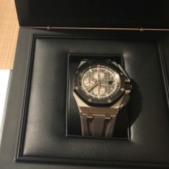 AUDEMARS PIGUET - ロイヤルオークのオフショアシリーズ26400 IO.OO.A 004 CA.01の通販 by スギヤマ テルマサ's shop｜オーデマピゲならラクマ