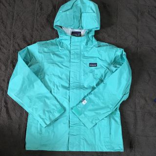 パタゴニア(patagonia)のパタゴニア  トレントシェル girl'sS  8才用(ジャケット/上着)