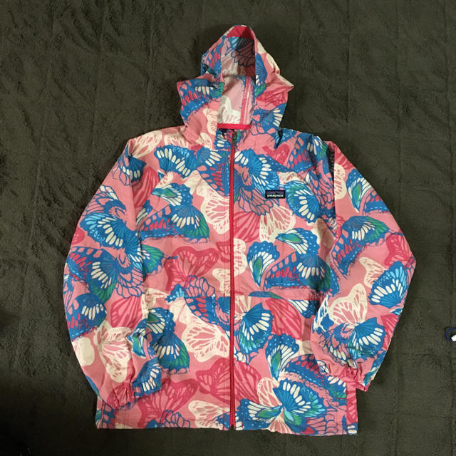 patagonia(パタゴニア)のパタゴニア  バギーJK girl'sM 10歳用 キッズ/ベビー/マタニティのキッズ服女の子用(90cm~)(ジャケット/上着)の商品写真