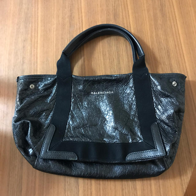 BALENCIAGAのバッグ約17cm持ち手