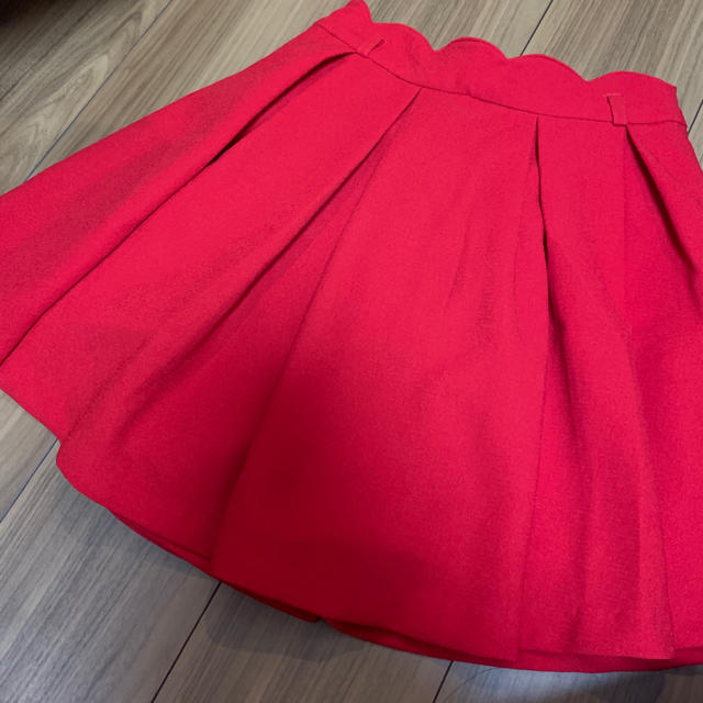INGNI(イング)のINGNI ミニスカート/キュロット 赤 レディースのスカート(ミニスカート)の商品写真