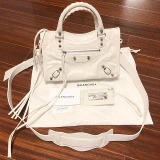 BALENCIAGA(バッグ ・ ホワイト/白色系)のフリマアイテム一覧 BALENCIAGA(バッグ ・ ホワイト/白色系)のフリマアイテム一覧