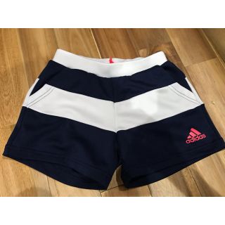 アディダス(adidas)のショートパンツ(パンツ/スパッツ)