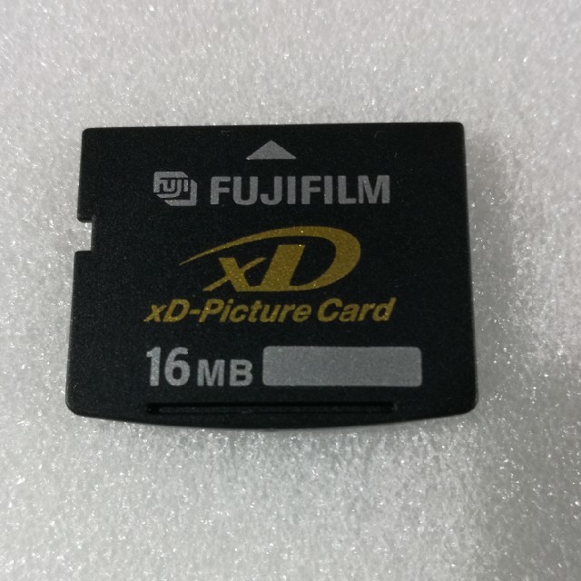 富士フイルム(フジフイルム)のXD Picture Card 【16MB】FUJIFILM スマホ/家電/カメラのスマホ/家電/カメラ その他(その他)の商品写真