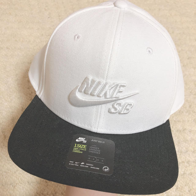NIKE(ナイキ)のNIKE キャップ レディースの帽子(キャップ)の商品写真