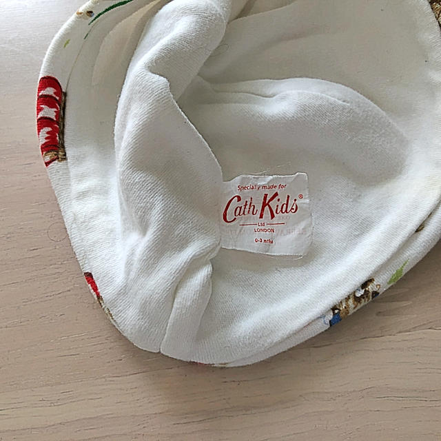 Cath Kidston(キャスキッドソン)のCath Kids 赤ちゃん用帽子 キッズ/ベビー/マタニティのこども用ファッション小物(帽子)の商品写真