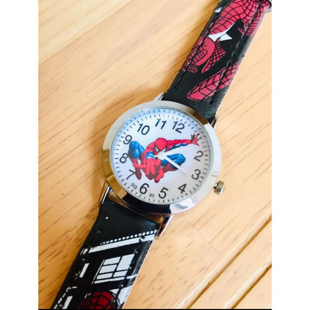 ☆スパイダーマン☆ キッズ腕時計   即購入OK!! ブラック キッズ/ベビー/マタニティのこども用ファッション小物(腕時計)の商品写真