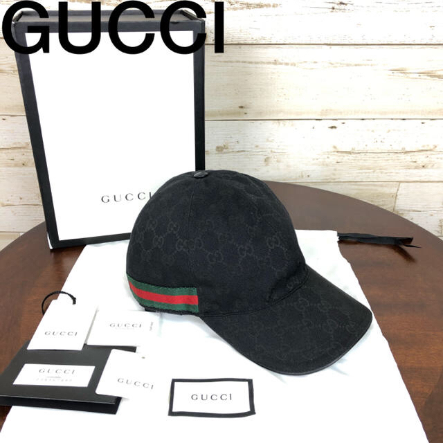 Gucci(グッチ)のGUCCI(グッチ) シェリーライン キャップ 黒 帽子 XL 60 メンズの帽子(キャップ)の商品写真