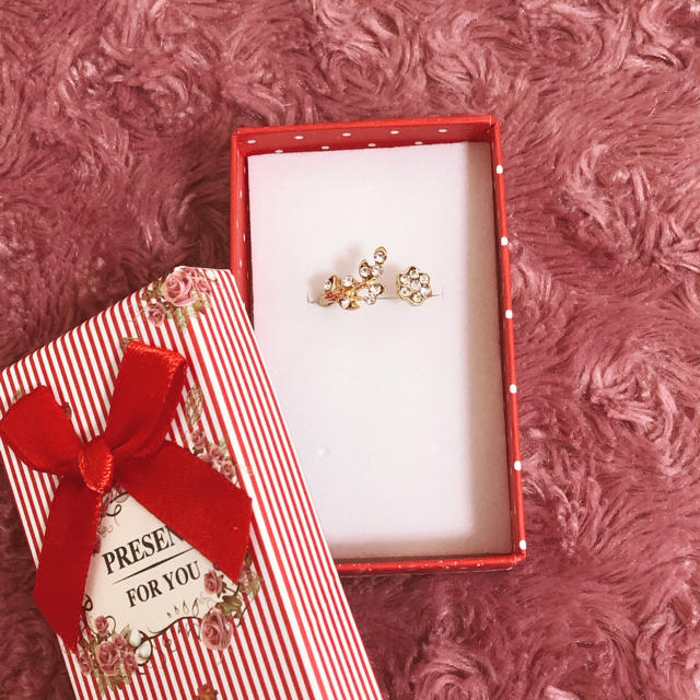 花&木の葉♡リング♡ レディースのアクセサリー(リング(指輪))の商品写真