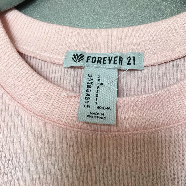 FOREVER 21(フォーエバートゥエンティーワン)の 春ちゃん様専用  Forever21 タンク【新品】 レディースのトップス(タンクトップ)の商品写真