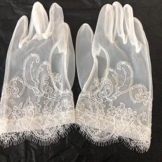 ヴェラウォン(Vera Wang)の【専用】訳ありレースショートグローブ(ウェディングドレス)