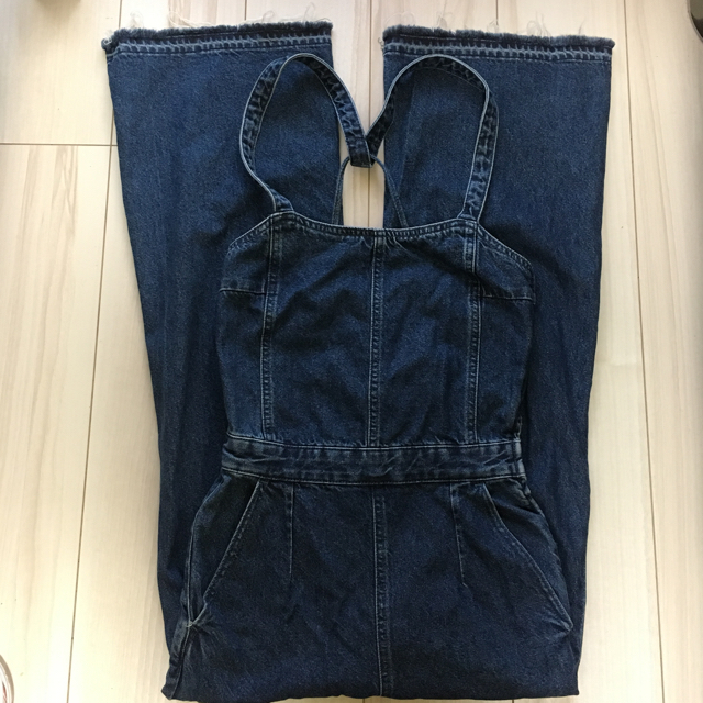 moussy(マウジー)のレースアップデニムオーバーオール レディースのパンツ(サロペット/オーバーオール)の商品写真