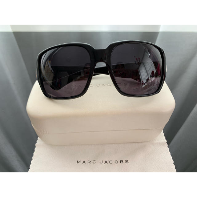 MARC JACOBS(マークジェイコブス)のりさまま専用MARCJACOBS・サングラス レディースのファッション小物(サングラス/メガネ)の商品写真