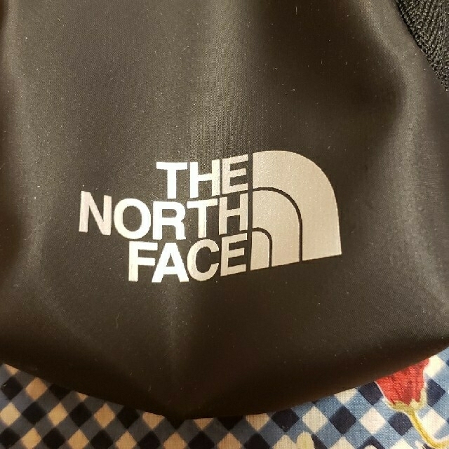 THE NORTH FACE(ザノースフェイス)のTHE NORTH FACE  ノースフェイス ブラック①点 レディースのバッグ(ボディバッグ/ウエストポーチ)の商品写真