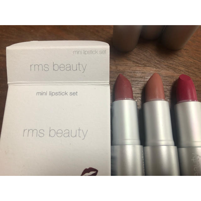 Cosme Kitchen(コスメキッチン)のrms beauty ミニリップ  セット数量限定  コスメ/美容のベースメイク/化粧品(口紅)の商品写真