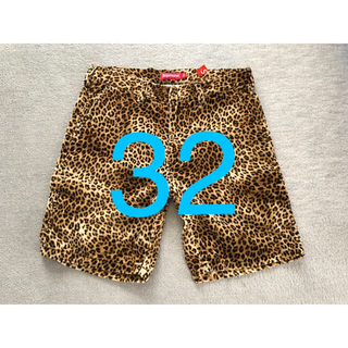 シュプリーム(Supreme)のsupreme Velvet Work short leopard 32(ショートパンツ)