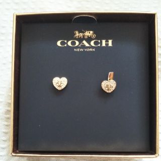 コーチ(COACH)の新品★COACH★ハート型ピアス★ゴールド(ピアス)