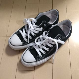 コンバース(CONVERSE)のオールスター生誕100周年記念モデル
「ALL STAR 100」(スニーカー)