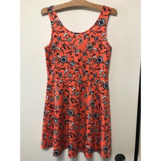 エイチアンドエム(H&M)の★☆新品☆H&M 昭和 レトロ 花柄ミニタンクトップワンピース★(ミニワンピース)