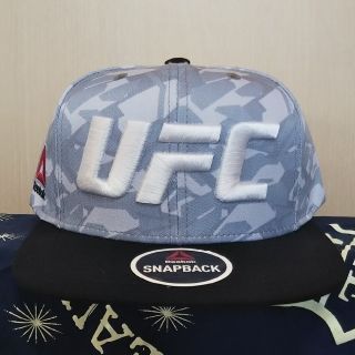 リーボック(Reebok)の【新品未使用】UFC キャップ ケンコバ着用 送料込み(キャップ)