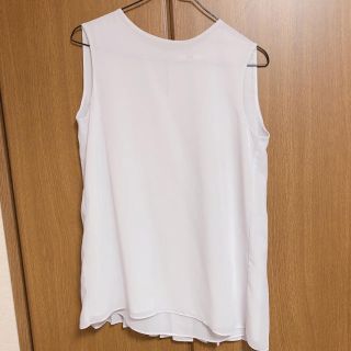 ユニクロ(UNIQLO)の【美品】UNIQLO バックプリーツ ノースリーブ トップス(シャツ/ブラウス(半袖/袖なし))