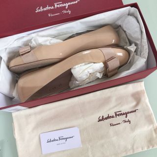 サルヴァトーレフェラガモ(Salvatore Ferragamo)の値下げ♡フェラガモバレエシューズ23.5(ローファー/革靴)