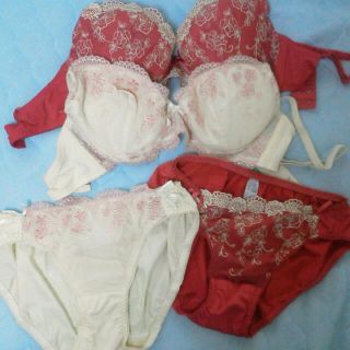 送料込み♡ブラ＆シーツセット♪(ルームウェア)