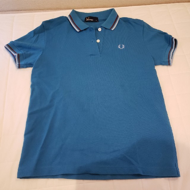 FRED PERRY(フレッドペリー)のかずかず様専用レディースポロシャツ　ブルー レディースのトップス(ポロシャツ)の商品写真